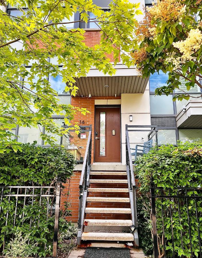 Home In Downtown Toronto Exterior photo